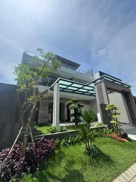 Dijual Rumah Mewah 3 Lantai Citraland Surabaya Barat Samping View Golf