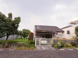 Rumah Lokasi Strategis Batununggal Indah Dalam Cluster