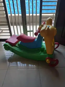 Mainan anak perosotan kuda kudaan 2 in 1
