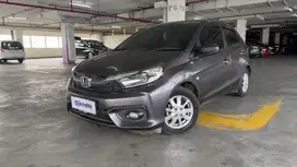 Like New TDP 8JT Honda Brio Satya 1.2 E Bensin-AT 2023 Abu-Abu
