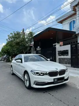 BMW 530i Luxury Line