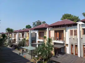 Dijual Rumah 3 Lantai di Bale Pakuan Ciumbuleuit Bandung