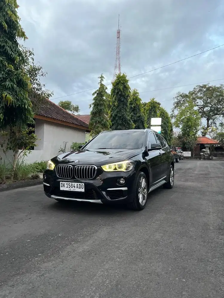BMW X1 sDrive xLine 1.5 AT - 2018
