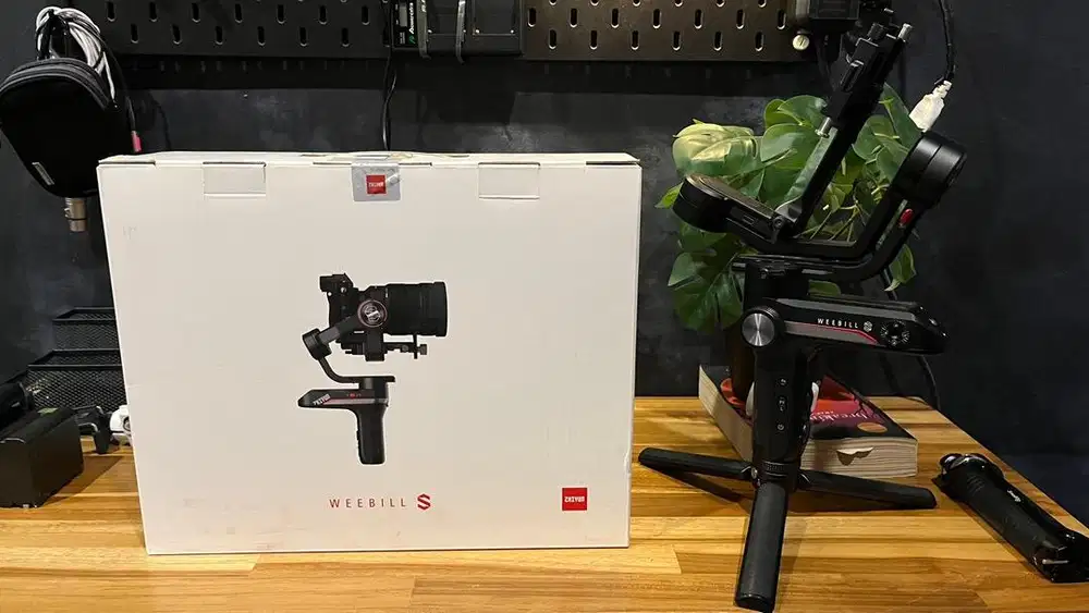 Zhiyun Weebil S + Smallrig Handgrip 2636
