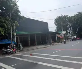 Disewakan Ruko ex shorum kawasaki di Pondok bambu jakarta timur