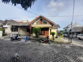 Disewakan Rumah 3 Kamar Dalam Perumahan Purwomartani, Dekat Bandara