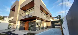 Dijual Rumah Mewah di Pancanaka Royal Garden, Cimahi