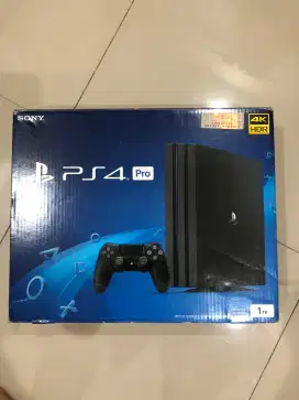 PS 4 Pro 1tb For SALE
