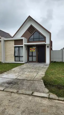 Jual cepat rumah di Podomoro Tenjo luas 160m