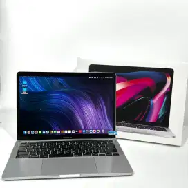 macbook pro 2022 apple chip m2