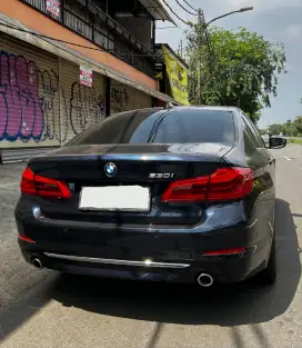 MURAH. BMW 530i G30 LUXURY 2018 m 520i sport 2017