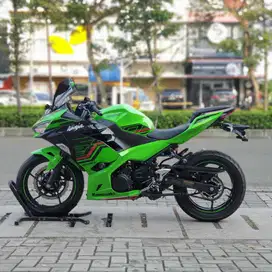 KAWASAKI NEW NINJA 250 FI ABS SE KRT KEYLESS 2023 KM LOW PAJAK ON GRES