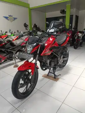 (SPM) Honda Cb 150R tahun 2016 Orisinil warna favorit garansi