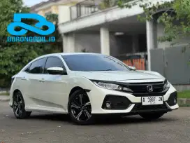 Honda Civic E 1.5 Hatchback At 2017 Putih Orchid Mutiara