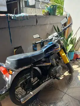 SUZUKI A 100 ECONOS
