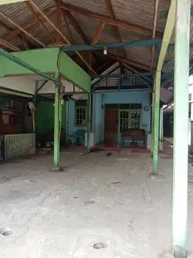 Dijual Rumah Strategis Untuk Usaha Pinggir Jalan Dekat RM HJ Yetty