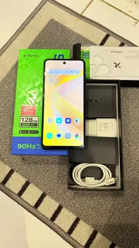 Dijual Infinix Smart 8 Black 4/128GB Resmi Lengkap
