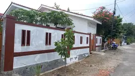 Dikontrakan/disewakan rumah dalam komplek tanah besar cocok u kantor