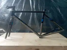 Frame Fork Polygon Stratos S2