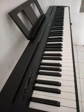 Piano Yamaha p45 sekon