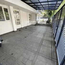 DIJUAL RUMAH DI PONDOK INDAH JAKARTA SELATAN