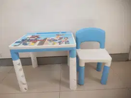 Meja belajar anak