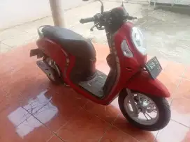 Honda Scoopy tahun 2011