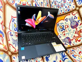 Laptop Desain Asus Vivobook X1404V Core i5 gen 13