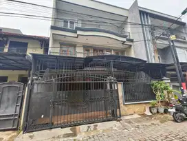 TERMURAH,Rumah Cantik, 3 Lantai, Sunter Graha Pratama Lebar 9