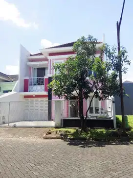 Rumah Mewah Araya Blimbing Arjosari Malang