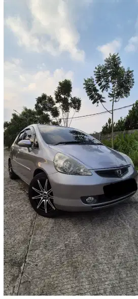 DIJUAL HONDA JAZZ GD3 IDSI AT TH 2006