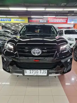 KM 16 rb Fortuner TRD 2019 antik istimewa
