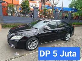 DP 5 Juta Toyota Camry 2.5 V Matic 2014