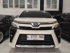 Toyota Voxy 2.0 matic 2018 KM 50rban