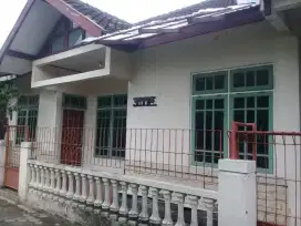 Disewakan rmh 2 lantai dkt kmps UPN, UII concat, Sanata dr 3, STIPER,
