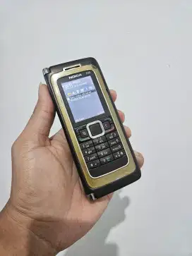 Nokia E90 Communicator Mocha