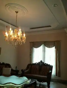 Rumah Dijual Bangunan tahun 2012 ini sangat unik dan istimewa, dengan