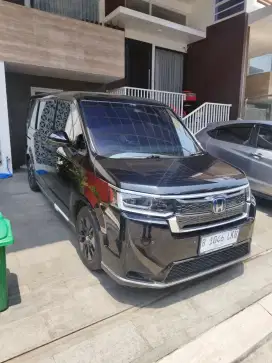 Honda StepWGN Hybrid