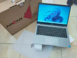 Dijual laptop ADVAN Soulmate grnsi on 6Bln Lagi lengkap mulus