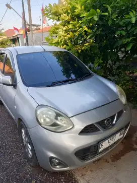 Nissan March 1.5 MT 2013