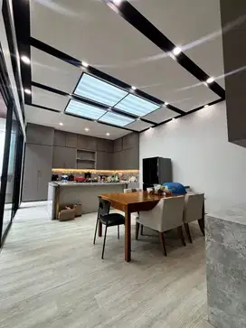 Rumah Cantik Mewah di Karawaci Taman Himalaya Tanah Besar