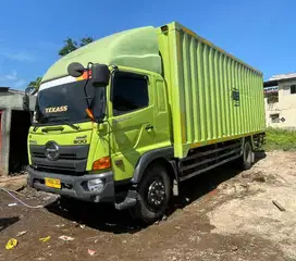 Truk Box Hino 500 FG 260 JP Tahun 2023/2024