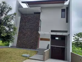 Dijual Rumah Di Kota Baru Parahyangan, Dekat Danau Tatar Kumalasinta