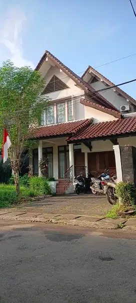 RUMAH HOMIE DI KOMPLEK NYAMAN DAN LOKASI STRATEGIS RC VETERAN JAKARTA