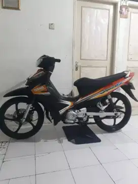 Jupiter Z 2005 hitam oranye