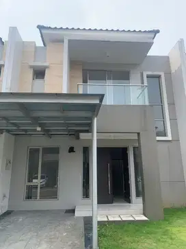 DIJUAL RUMAH GOLF ISLAND PIK UK 8X15 2LT KOSONGAN HARGA PALING MURAH