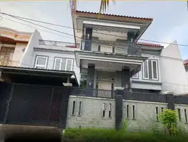 Dijual Rumah Makassar sekitar Jalan  AP Pettarani