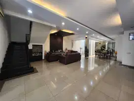 Dijual Rumah Siap Huni Semi Furnish di Janur Indah, Kelapa Gading