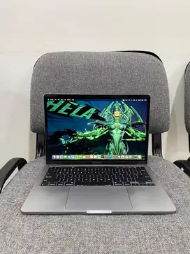 MacBook Pro 2020 i5 8/256GB