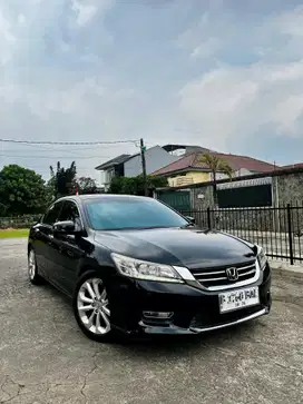 Honda Accord 2013 Bensin